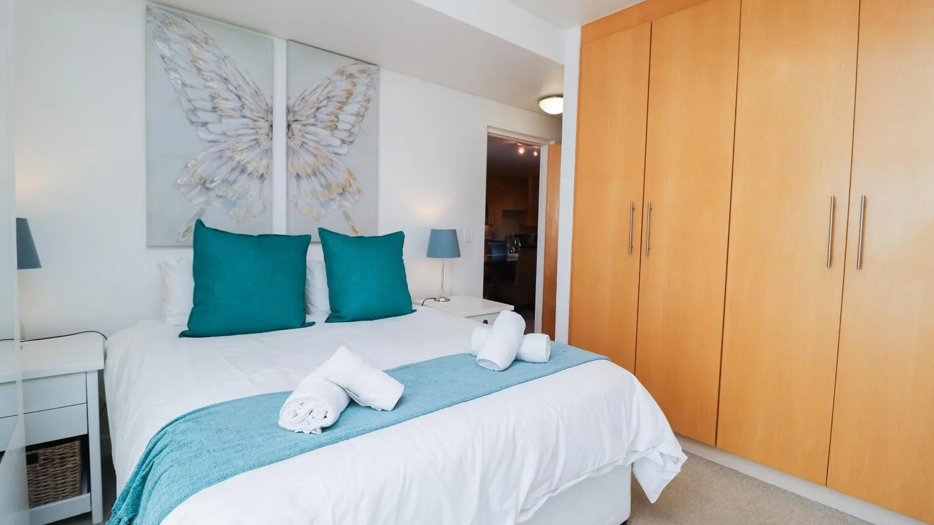 1401 Hibernian Towers Luxury Self Catering Apartment Strand Western Cape South Africa ケープタウン