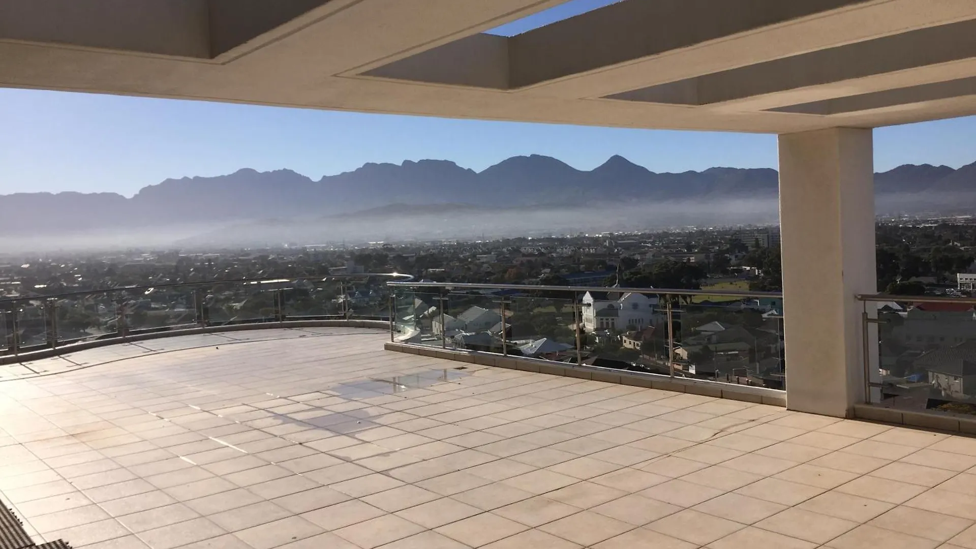 1401 Hibernian Towers Luxury Self Catering Apartment Strand Western Cape South Africa ケープタウン 南アフリカ