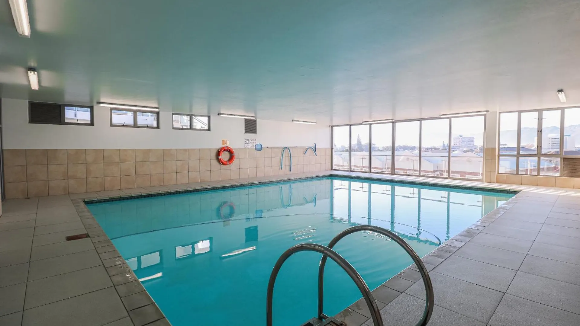 1401 Hibernian Towers Luxury Self Catering Apartment Strand Western Cape South Africa ケープタウン 0*,