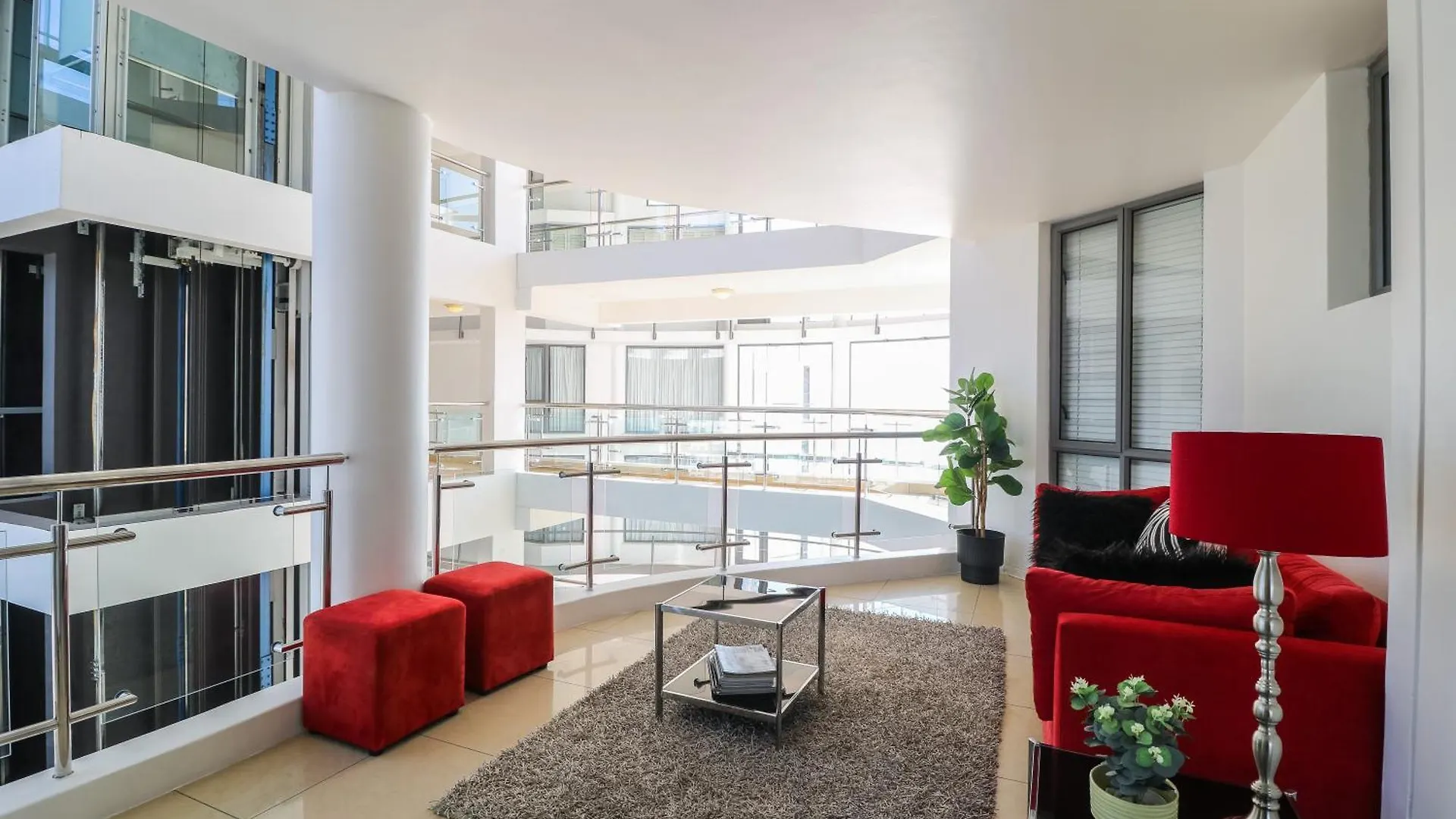 1401 Hibernian Towers Luxury Self Catering Apartment Strand Western Cape South Africa ケープタウン