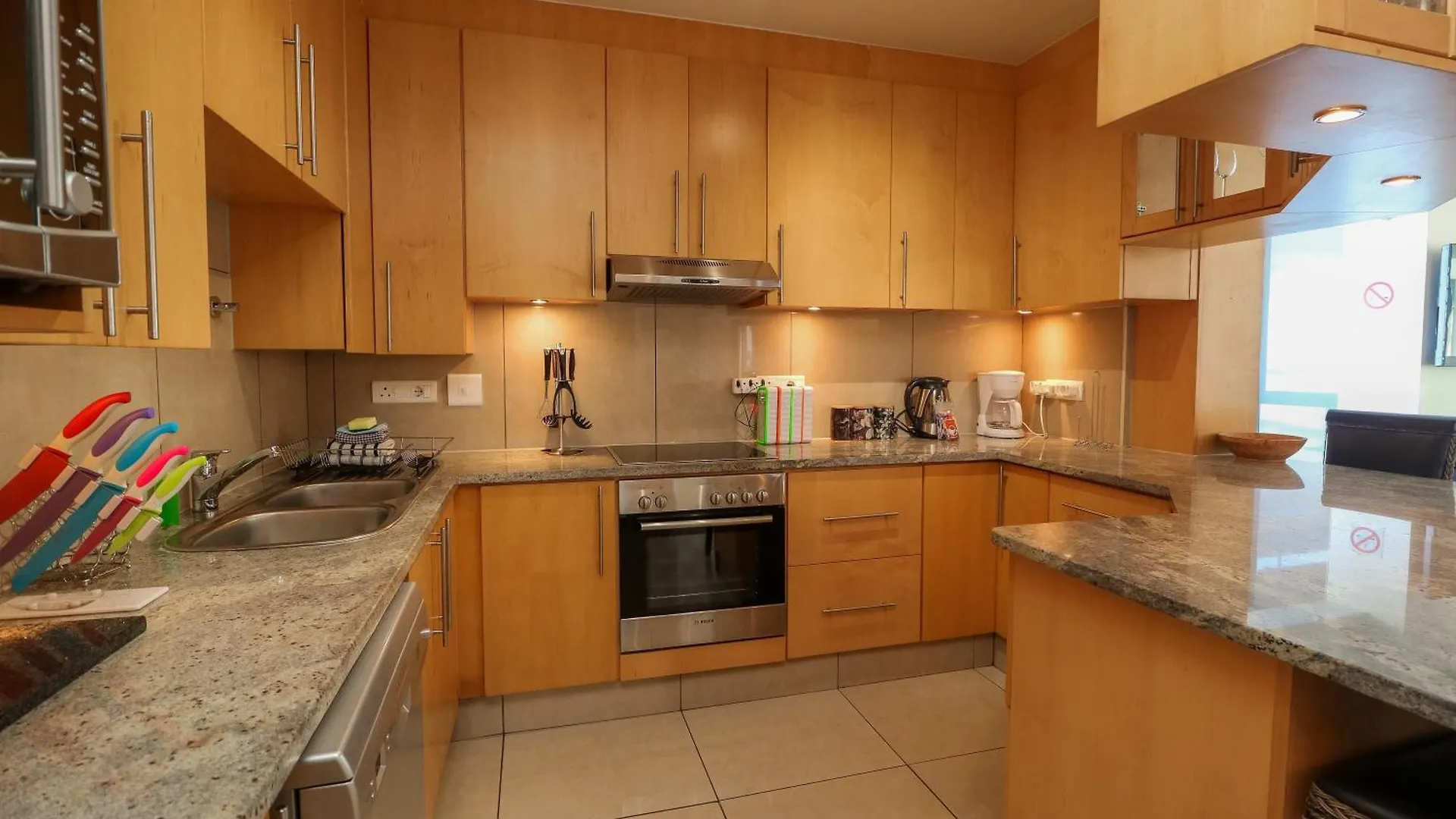 1401 Hibernian Towers Luxury Self Catering Apartment Strand Western Cape South Africa ケープタウン